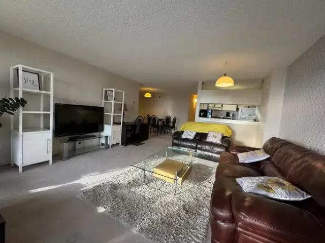 1 Bedroom Condo Calgary AB 104401675