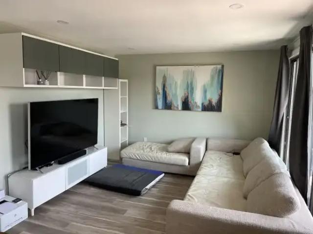 1 Bedroom Condo Calgary AB 104470685