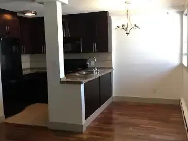 1 Bedroom Condo Calgary AB 104470389