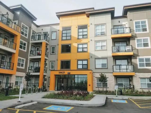 1 Bedroom Condo Calgary AB 104506825