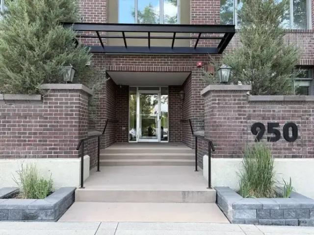 1 Bedroom Condo Calgary AB 104563593
