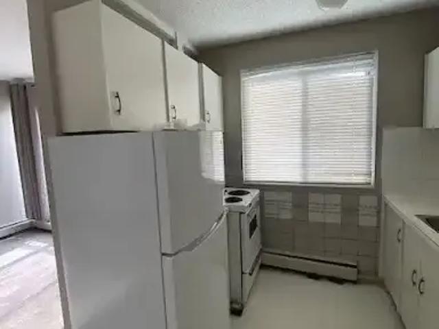 1 Bedroom Condo Calgary AB 104972768
