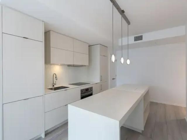 1 Bedroom Condo Calgary AB 104991473
