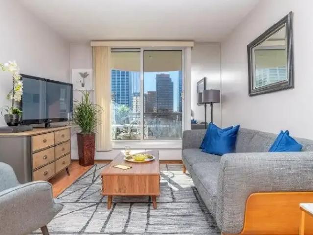 1 Bedroom Condo Calgary AB 104179678