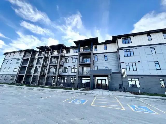 1 Bedroom Condo Calgary AB 104179105