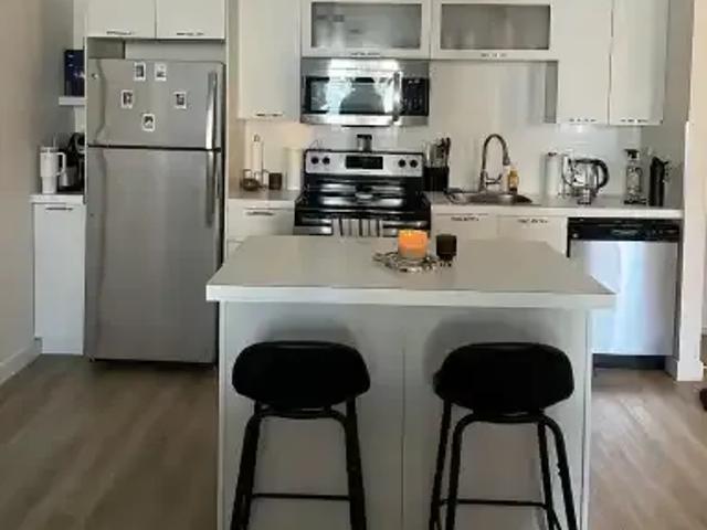 1 Bedroom Condo Calgary AB 104181068