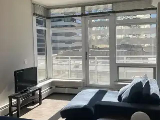 1 Bedroom Condo Calgary AB 104182598
