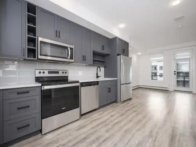 1 Bedroom Condo Calgary AB 104224632