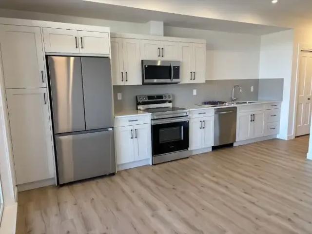 1 Bedroom Condo Calgary AB 104257011