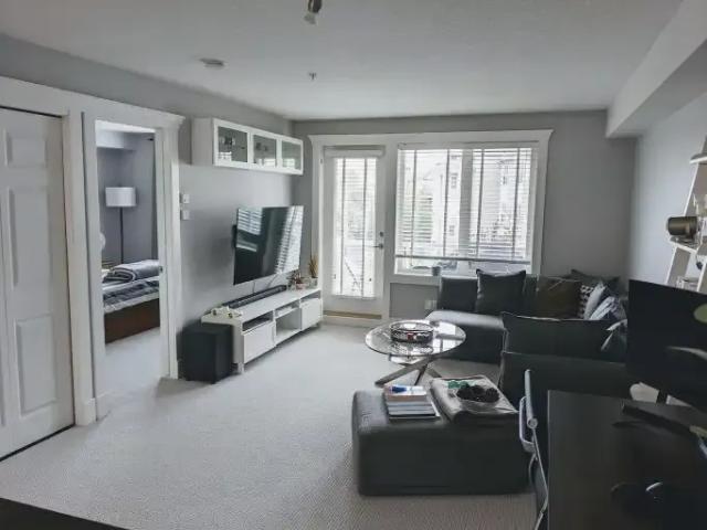 1 Bedroom Condo Calgary AB 104292245