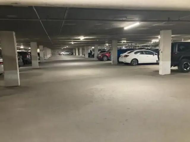 1 Bedroom Condo Calgary AB 104322321