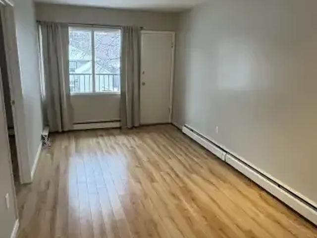 1 Bedroom Condo Calgary AB 105023202