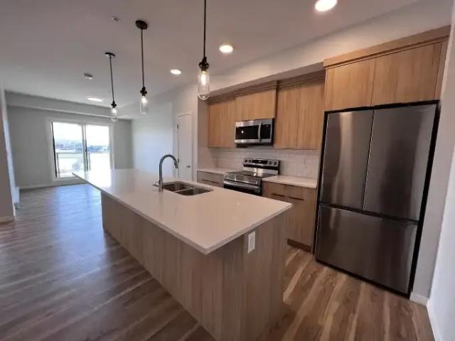 1 Bedroom Condo Calgary AB 105345085