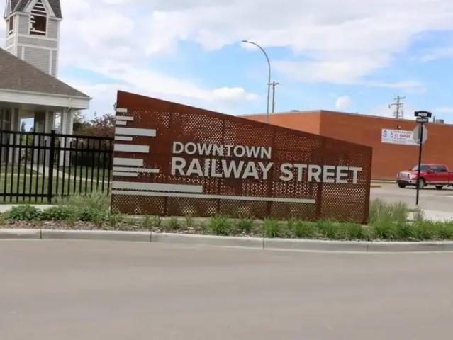 1 Bedroom Condo Crossfield AB 104470744