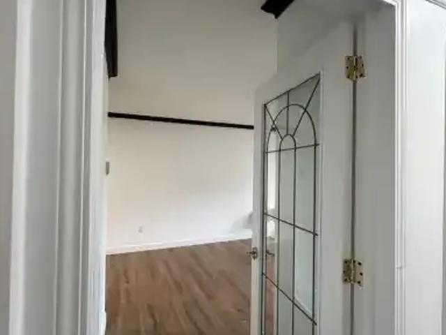1 Bedroom Condo Edmonton AB 104106679