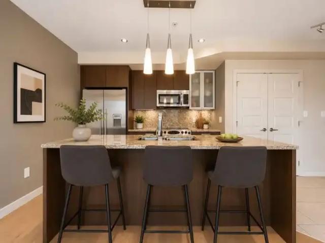 1 Bedroom Condo Edmonton AB 104182784