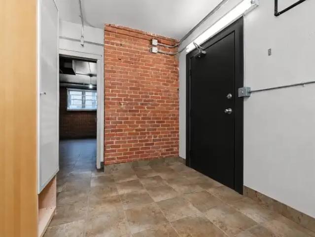 1 Bedroom Condo Edmonton AB 104401551