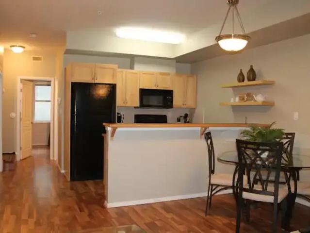 1 Bedroom Condo Edmonton AB 104598289