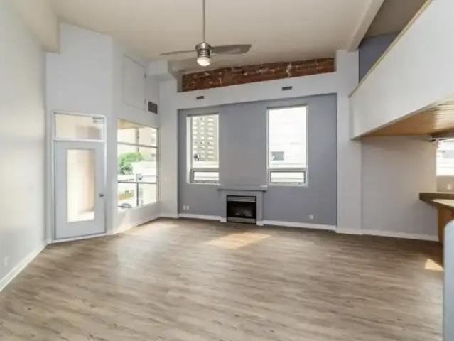 1 Bedroom Condo Edmonton AB 104782694