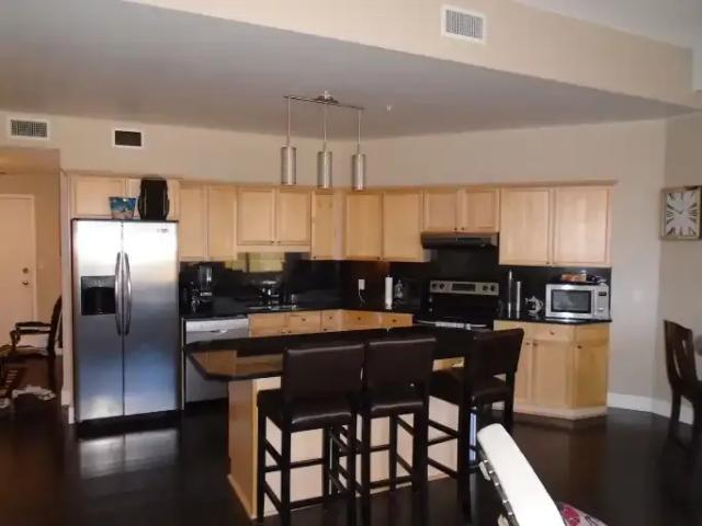 1 Bedroom Condo Edmonton AB 104888581