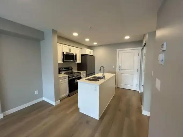 1 Bedroom Condo Edmonton AB 102846766