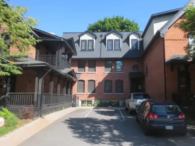 1 Bedroom Condo Ottawa ON 103179077