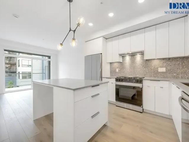 1 Bedroom Condo Langley Township BC 102518604
