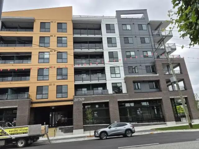 1 Bedroom Condo Langley BC 103151634