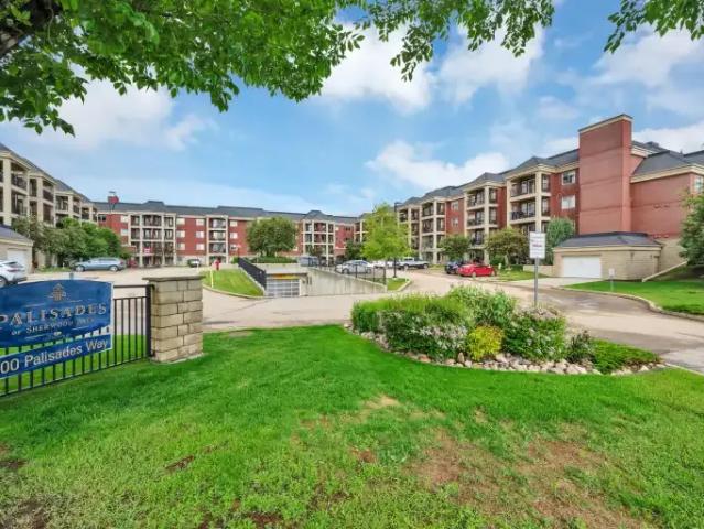 1 Bedroom Condo Sherwood Park AB 105601857