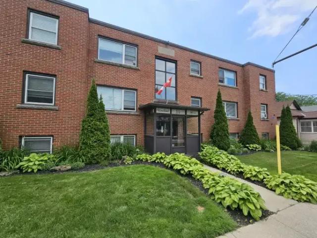 1 Bedroom Condo St. Catharines ON 102846276