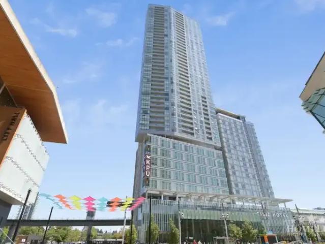 1 Bedroom Condo Surrey BC 105087923