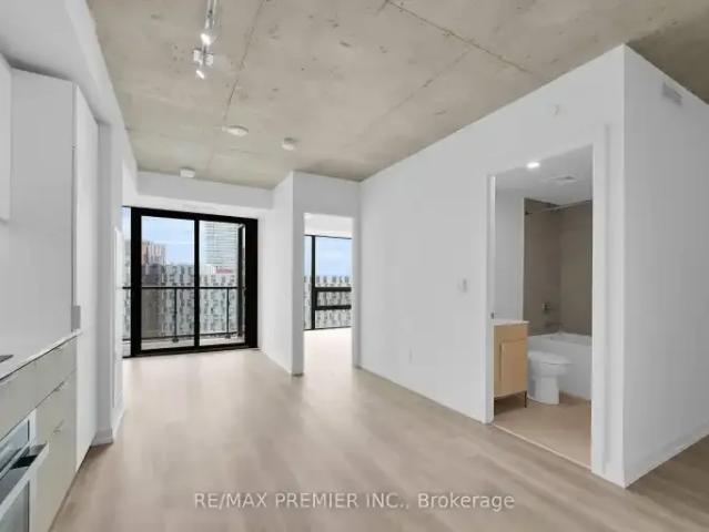1 Bedroom Condo Toronto ON 102551604