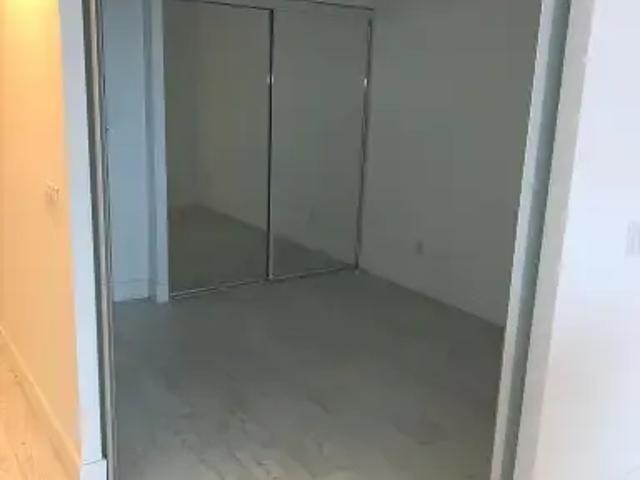 1 Bedroom Condo Toronto ON 102551605