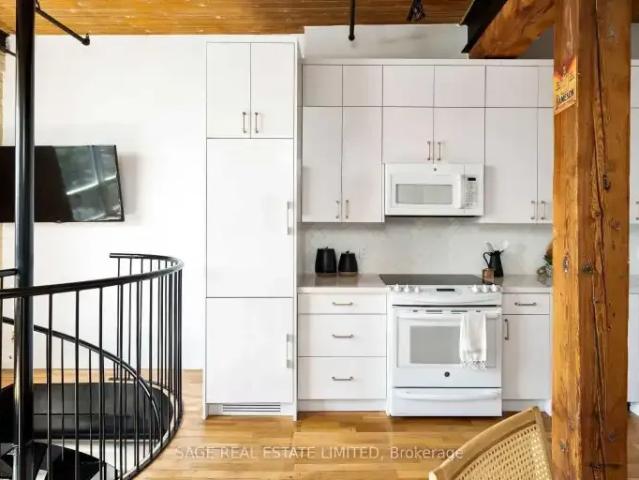 1 Bedroom Condo Toronto ON 102551613
