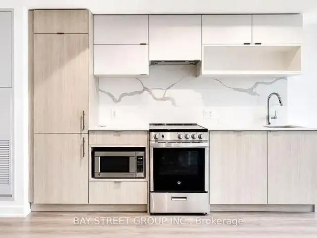 1 Bedroom Condo Toronto ON 102915119