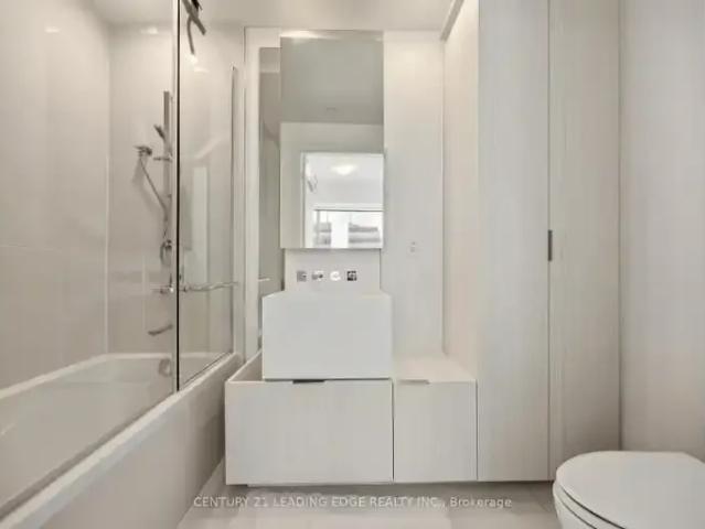 1 Bedroom Condo Toronto ON 103091416