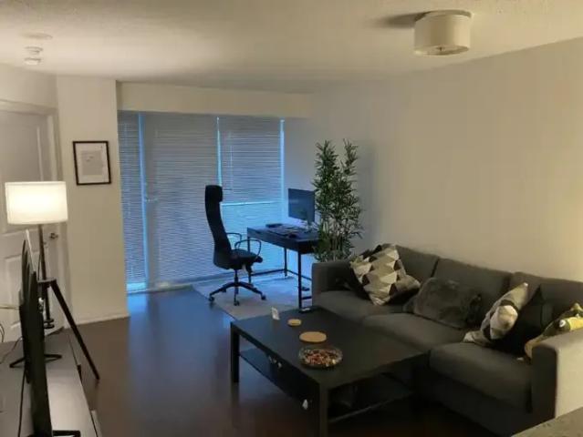 1 Bedroom Condo Toronto ON 103215803