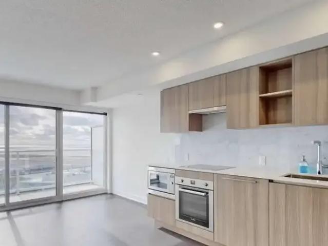 1 Bedroom Condo Toronto ON 103338256