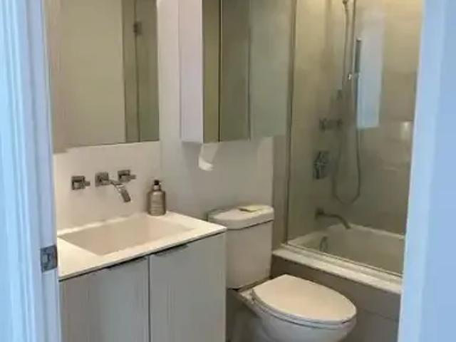 1 Bedroom Condo Toronto ON 103338335