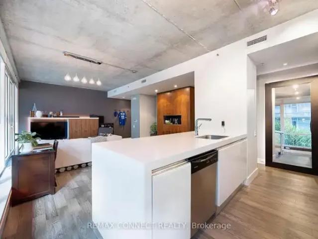 1 Bedroom Condo Toronto ON 103338340
