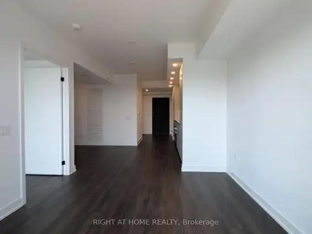 1 Bedroom Condo Toronto ON 104401423