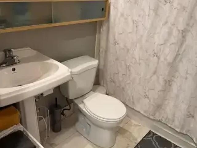 1 Bedroom Condo Toronto ON 104224328