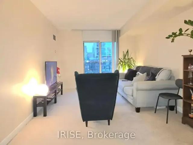 1 Bedroom Condo Toronto ON 105135559
