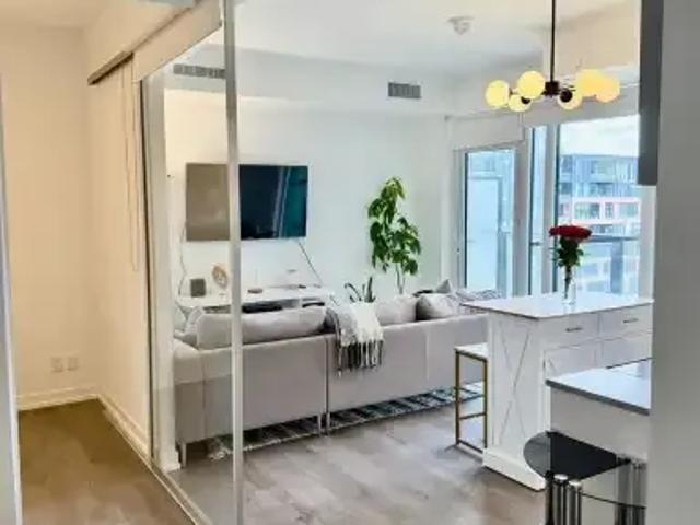 1 Bedroom Condo Toronto ON 105269197
