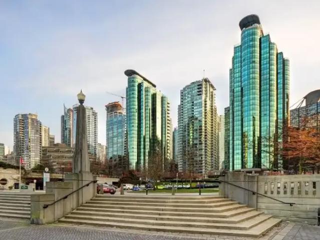 1 Bedroom Condo Vancouver BC 102052458