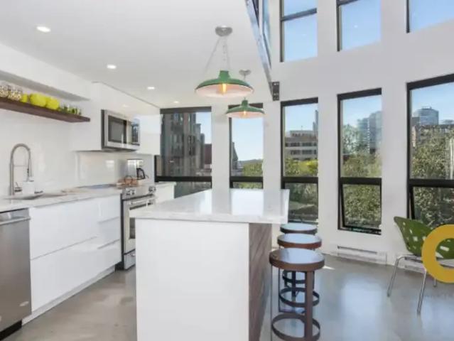 1 Bedroom Condo Vancouver BC 102113788