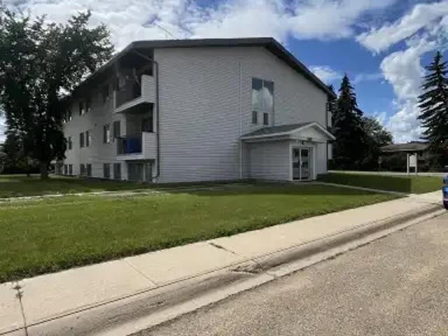 1 Bedroom Condo Vegreville AB 104876759