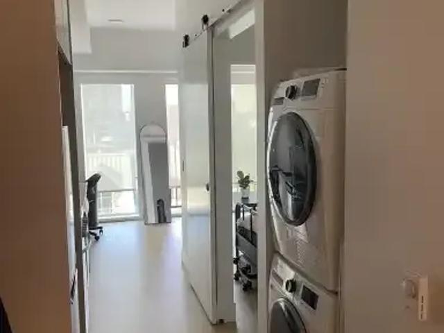 1 Bedroom Condo Victoria BC 104183085