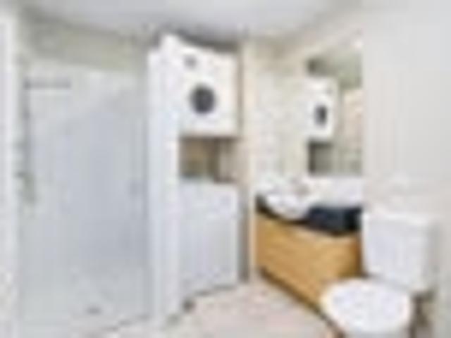 1 Bedroom Central Albany