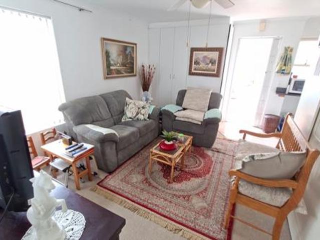 1 Bedroom Cluster in Westcliff